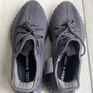 Yeezy Adidas Boost 350 V2 in Cinder